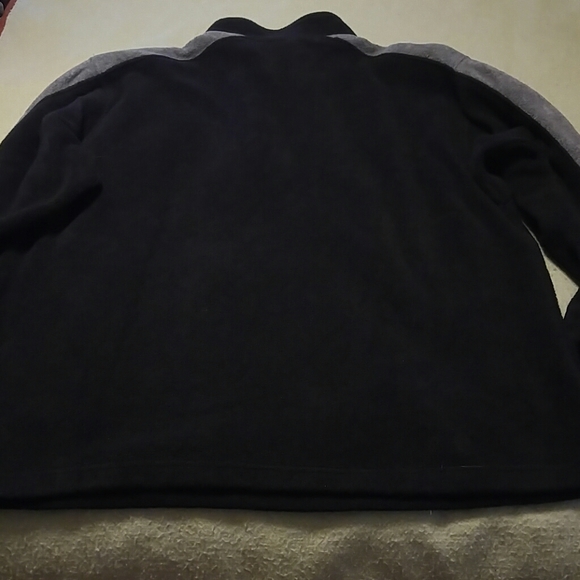 Foot Locker black and gray 1/4 zip fleece size 2XL - Picture 3 of 3